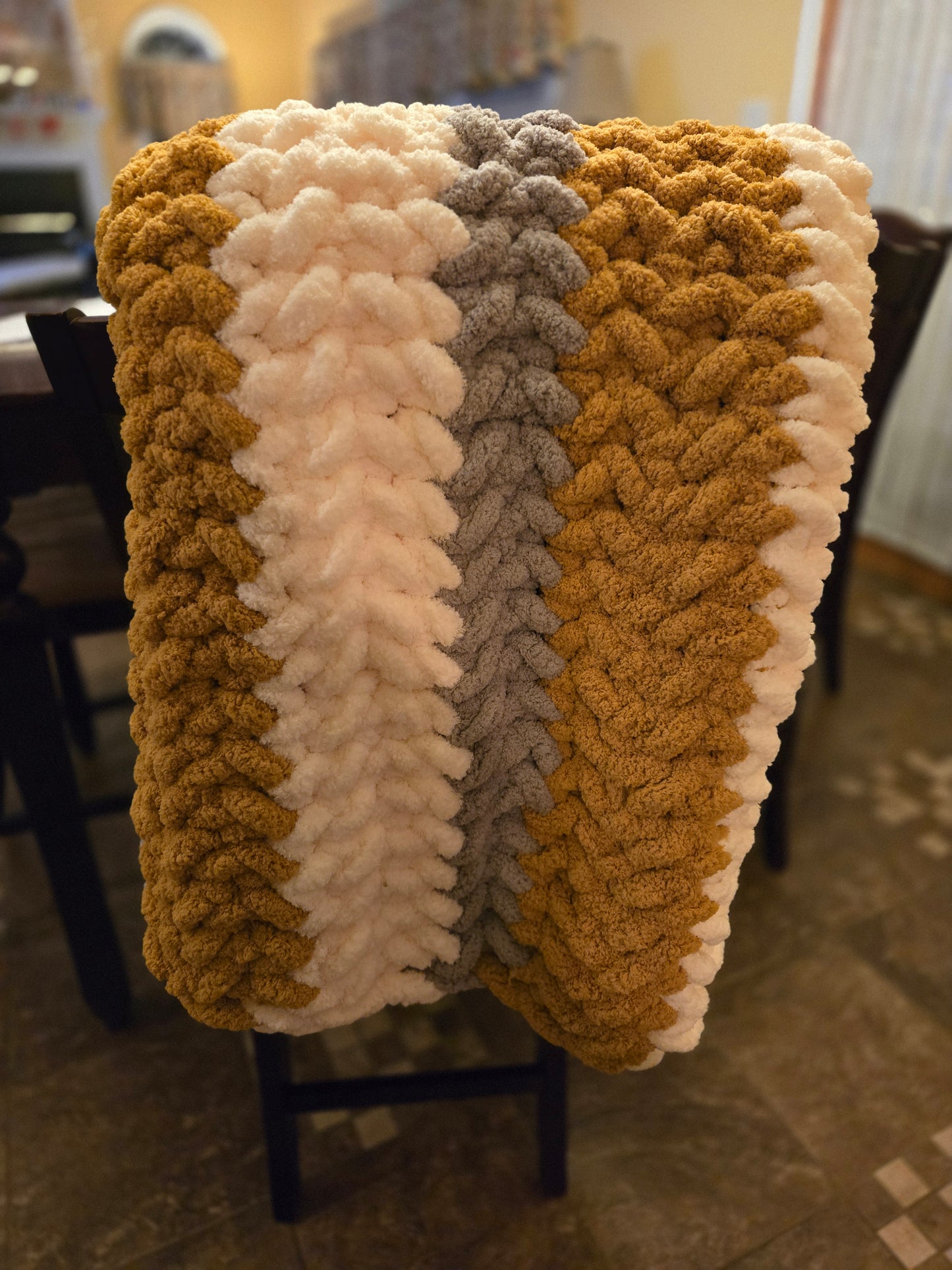 Honey & Halo Chunky Blanket