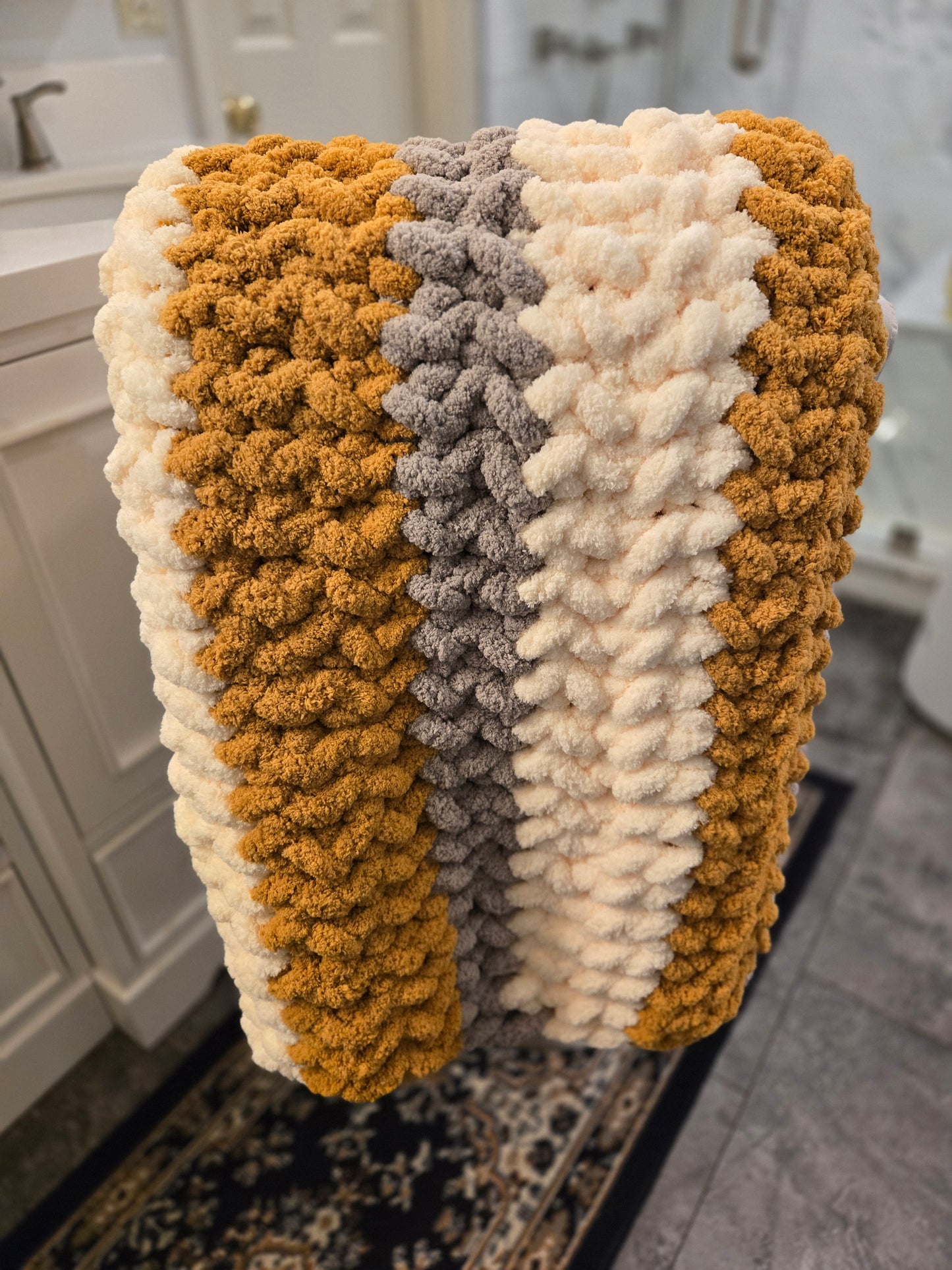 Honey & Halo Chunky Blanket