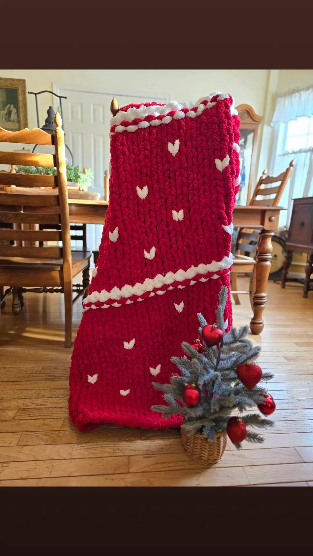 Hearts Galore Chunky Knit Blanket