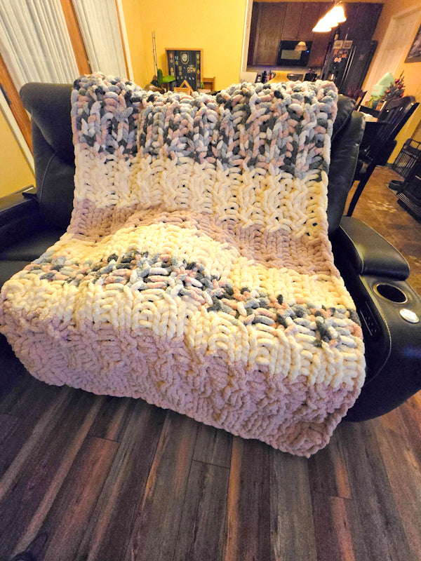 Chunky Cable Knit Soft Serenade Blanket