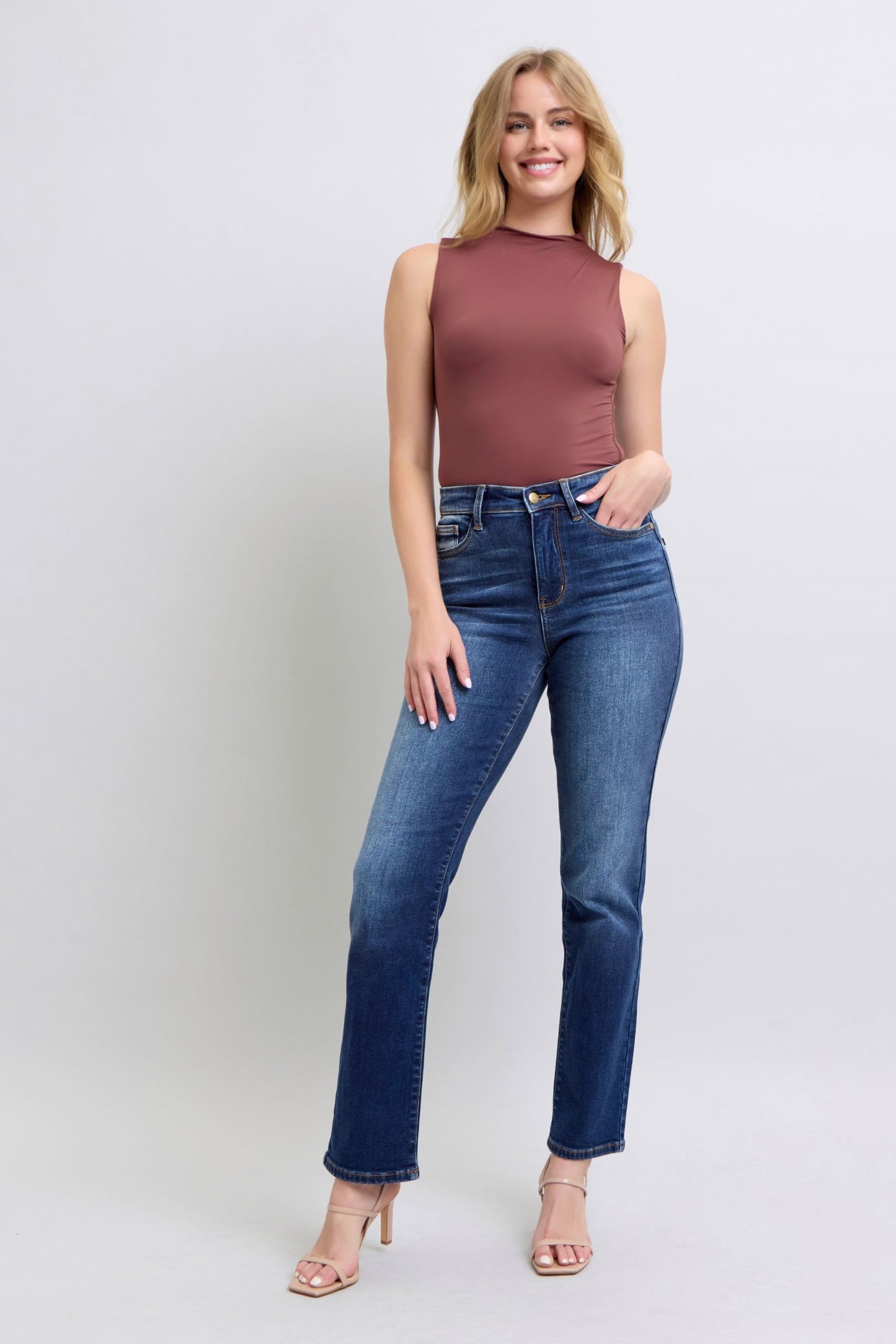 Judy Blue Full Size Washed Straight Leg Jeans with Pockets